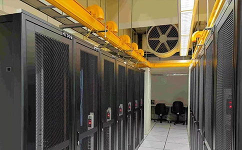 超融合服务器通过哪些策略保障存储性能的业务运行