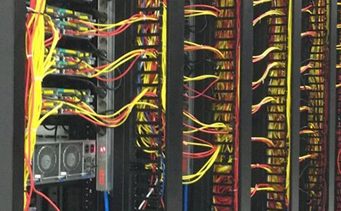 如何保护虚拟服务器免受安全威胁？